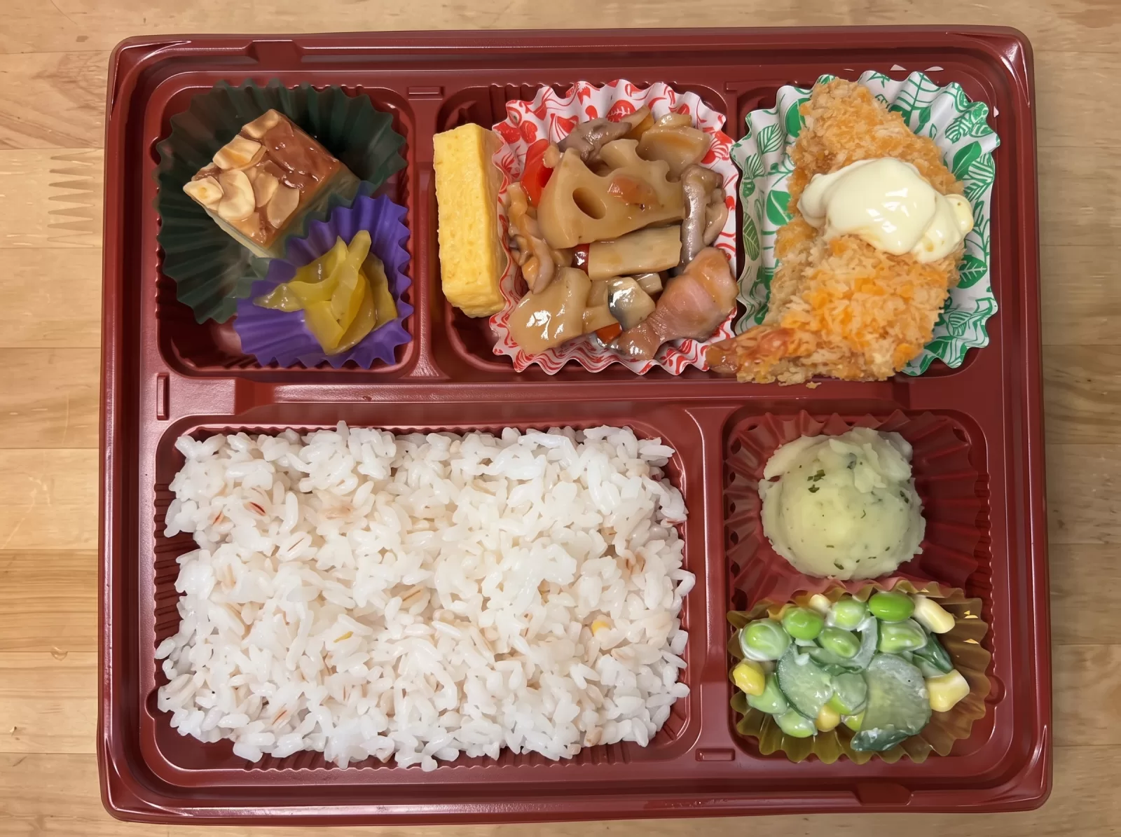 日替わり弁当　昼 就労支援用弁当の商品画像